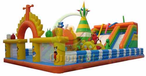 Cheap inflatable amusement park